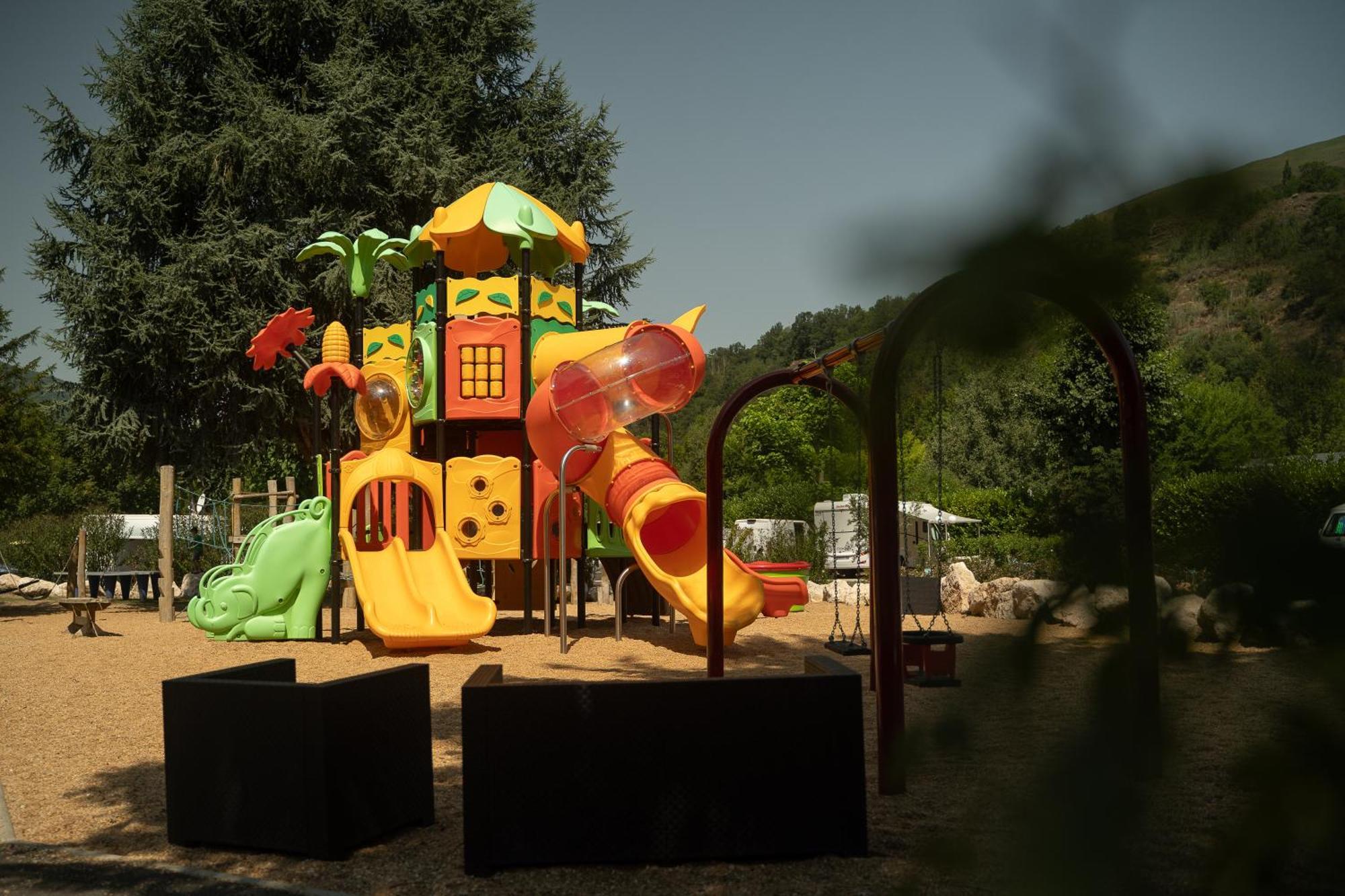 Camping Paradis La Marmotte Ax-les-Thermes Exteriör bild